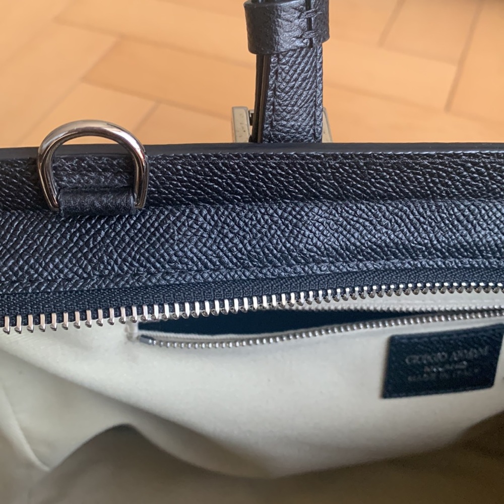 Giorgio Armani -top handle bag - black textured leather with silver hardware - Picture 9 of 9